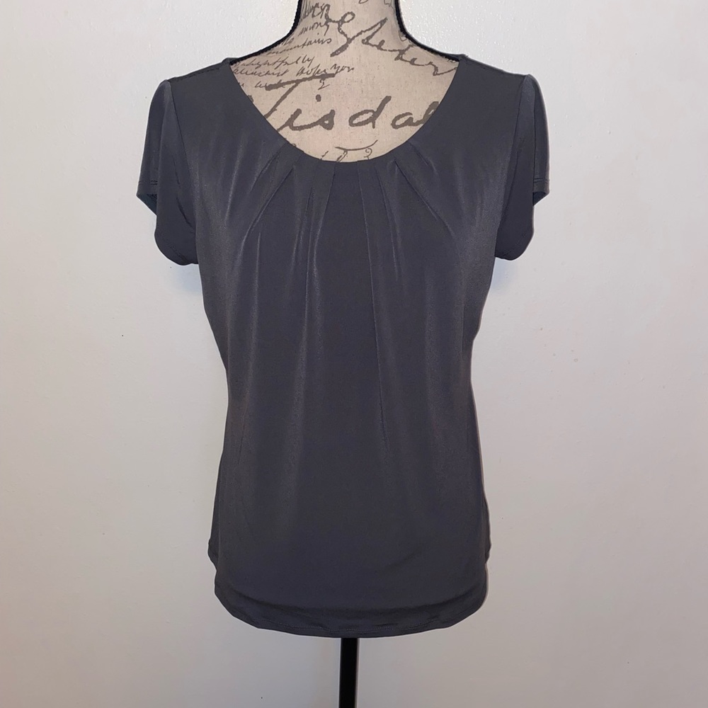 🩶♦️NWT Worthington Iron Silky Top🩶 - Picture 2 of 10